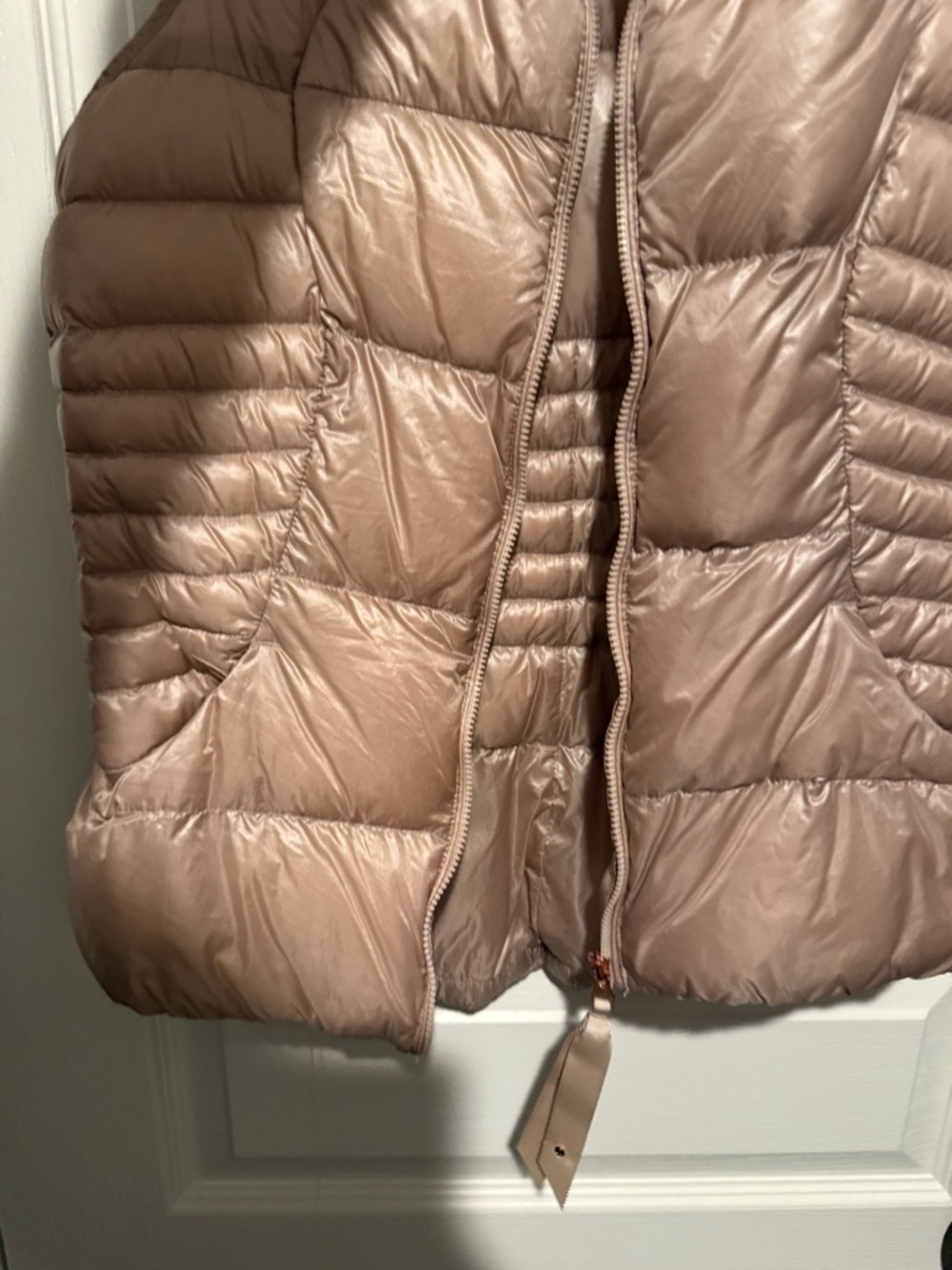 Lululemon Pack It Down Vest Women’s Metallic Blush Pink Puffer - Picture 2 of 4